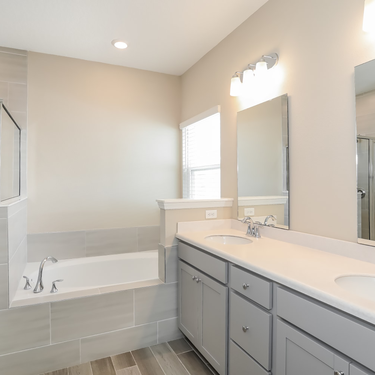 Gentle Woods_Image Carousel_Bathroom