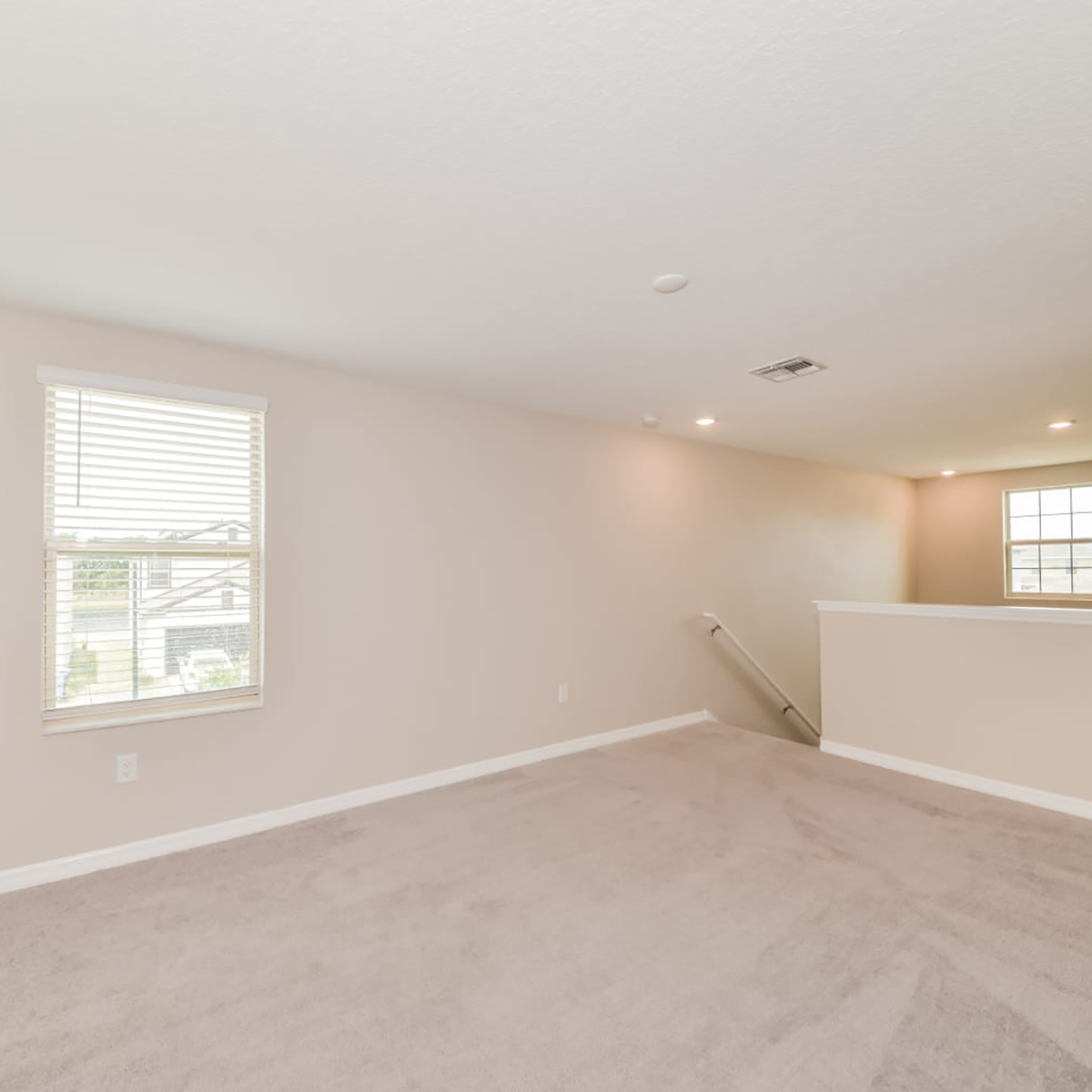 Hawks Glen_Image Carousel_Bonus Room
