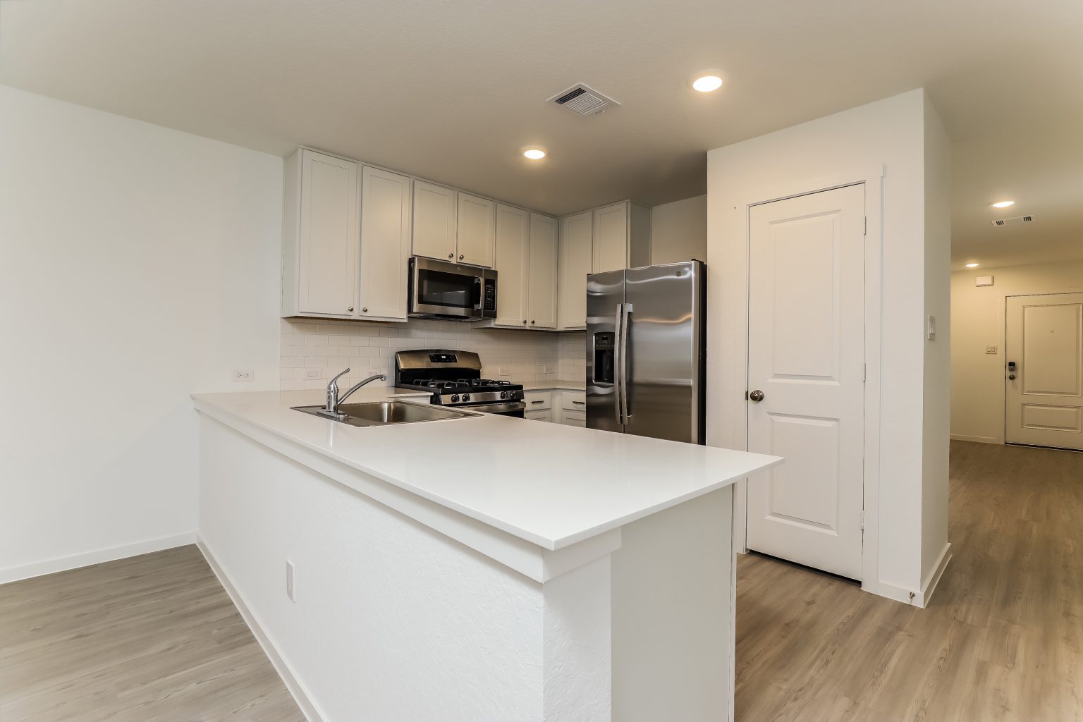 Recessed LED lighting