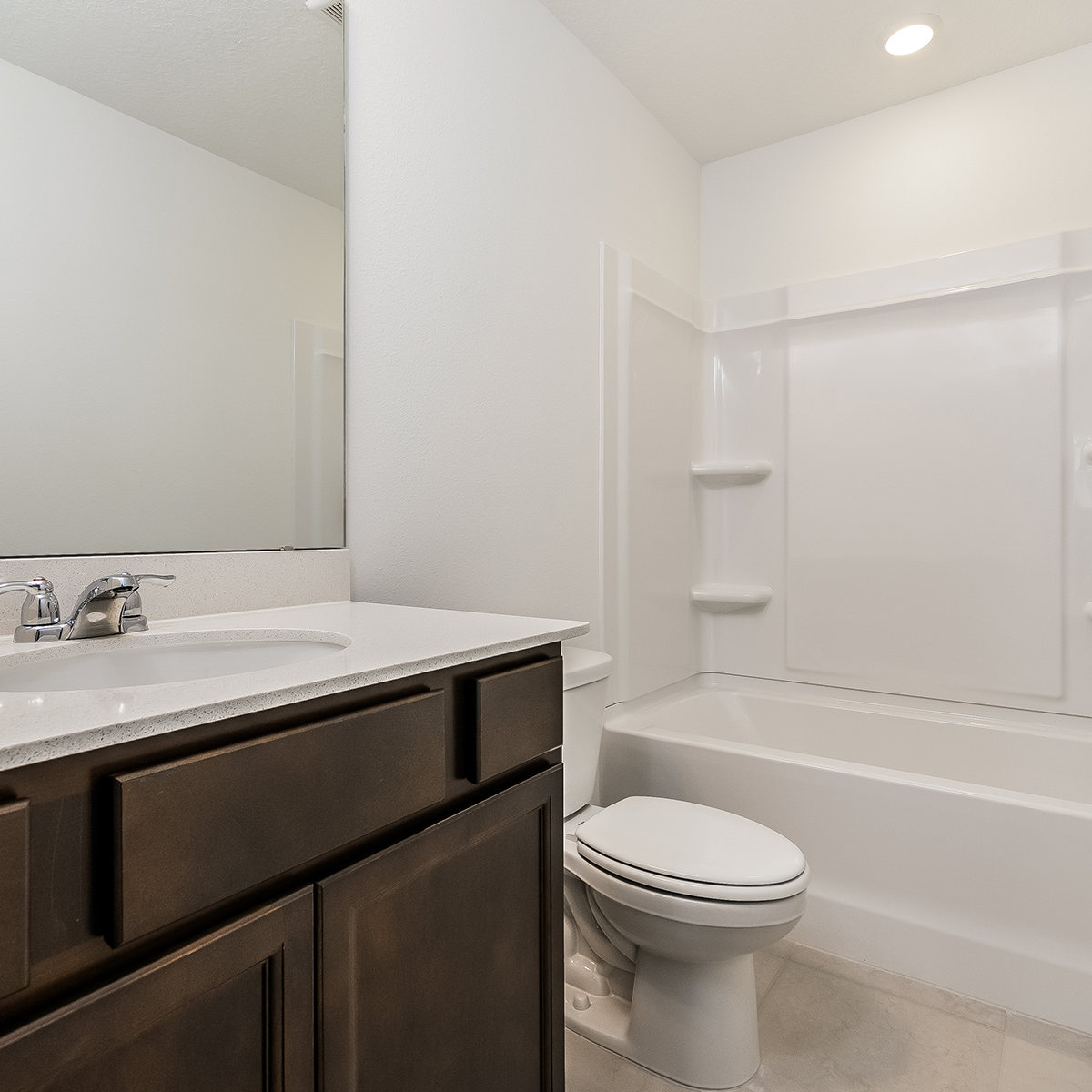 015-photo-bathroom-14324302
