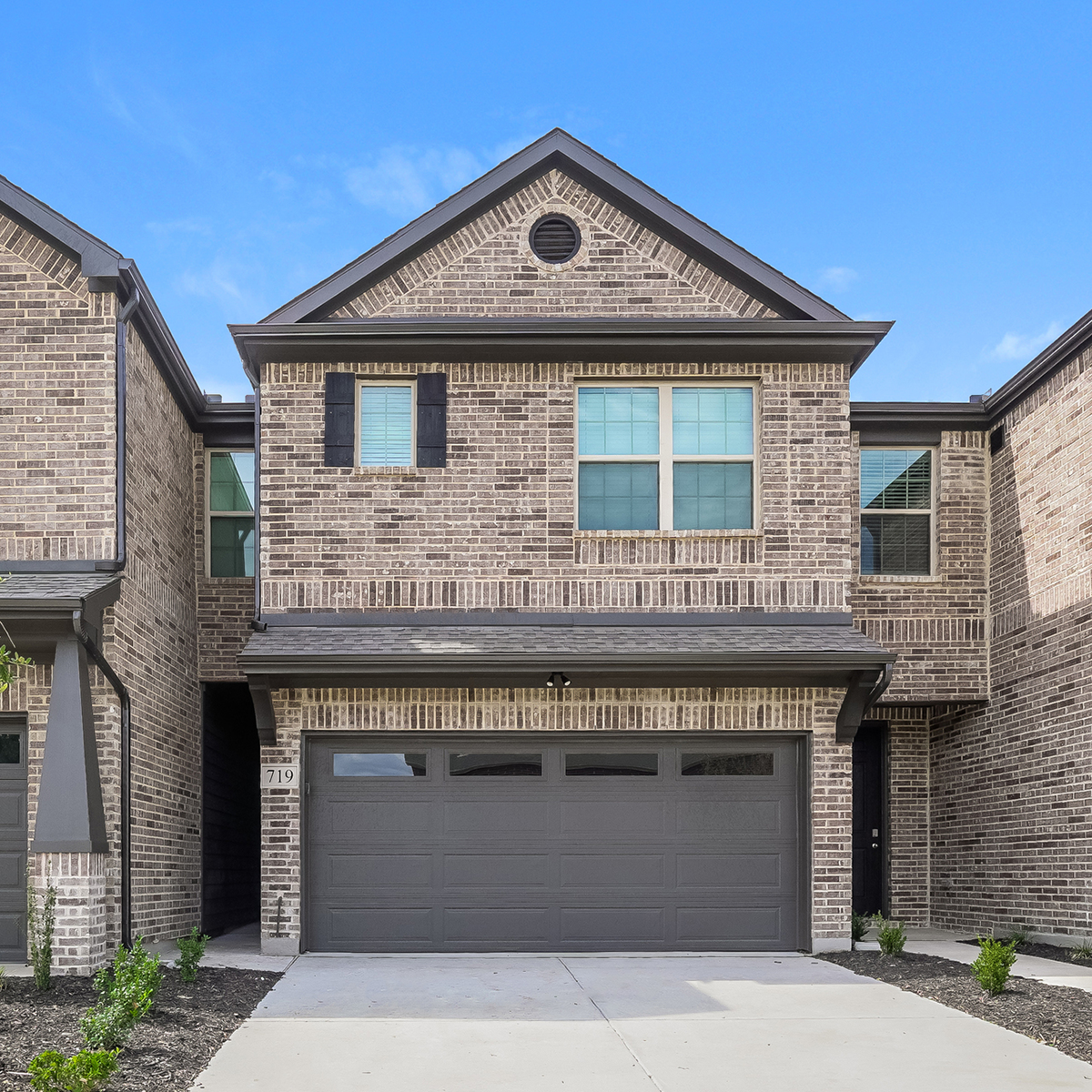 Bluebonnet Trail Townhomes_Photo Gallery_FOH4