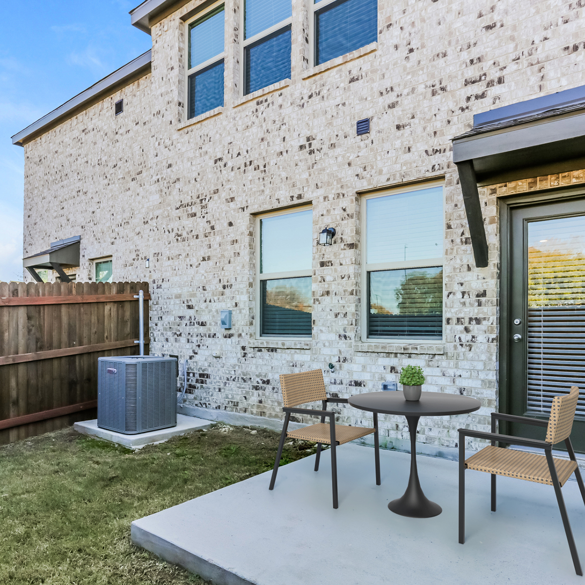Bluebonnet Trail Townhomes_Photo Gallery_Patio2