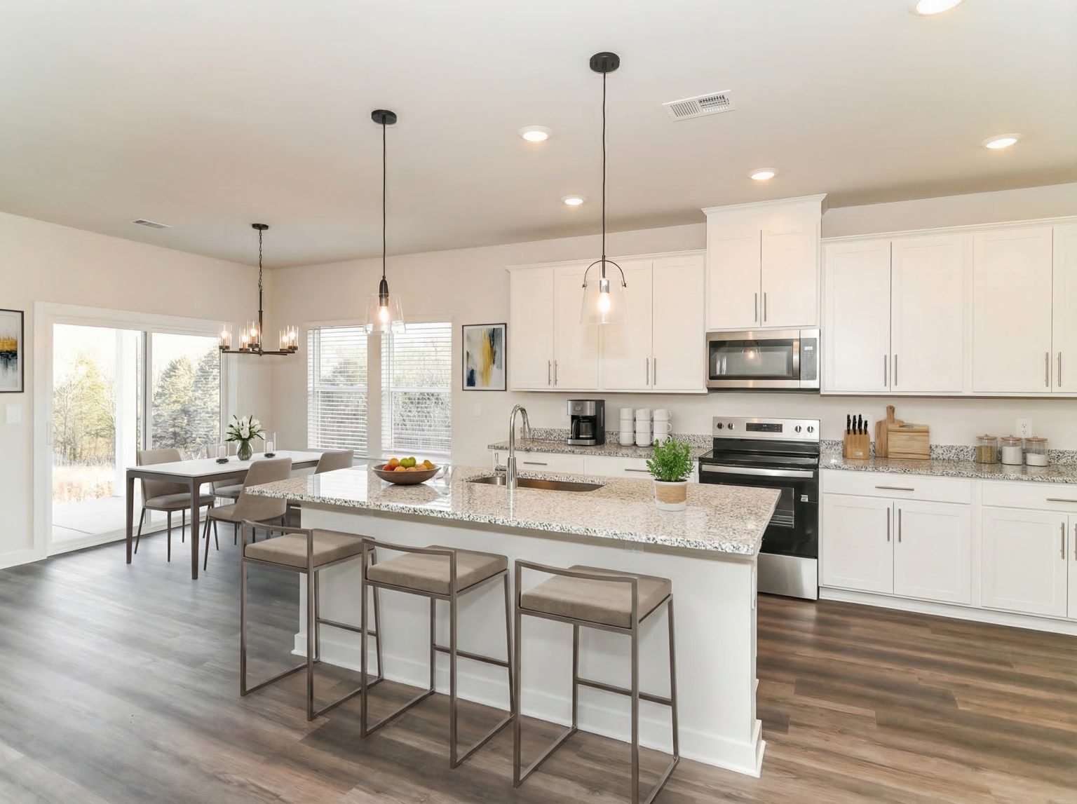 AssetID:3f8d98e3-eb3c-4021-8dc1-4f281d8082e9